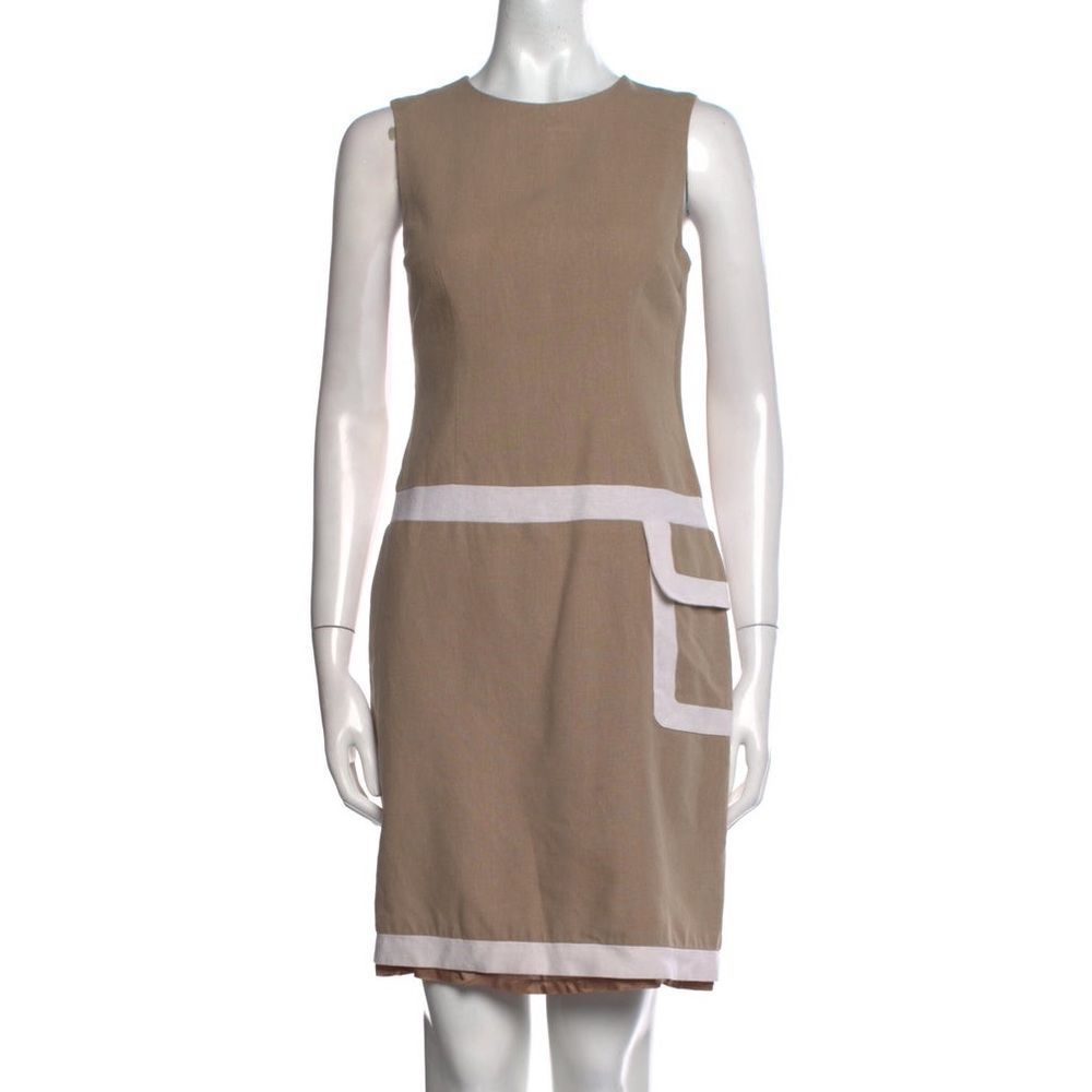 David Meister Taupe and White Sleeveless Mini Sheath Dress